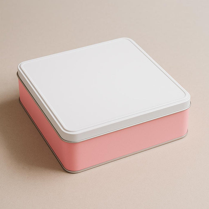 240 Adet Pembe Gövde Beyaz Kapak Kare Metal Kutu | 190 mm x 190 mm x 60 mm